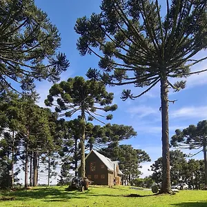 snow-valley-eco-lodge.santa-catarina-brasil.com/
